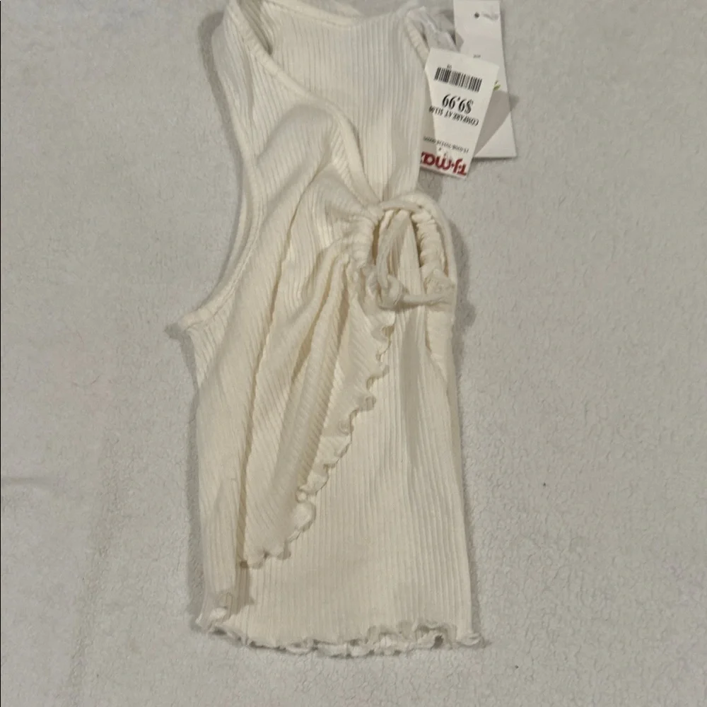 White Ruffled Crop Top - Picture 4 of 4